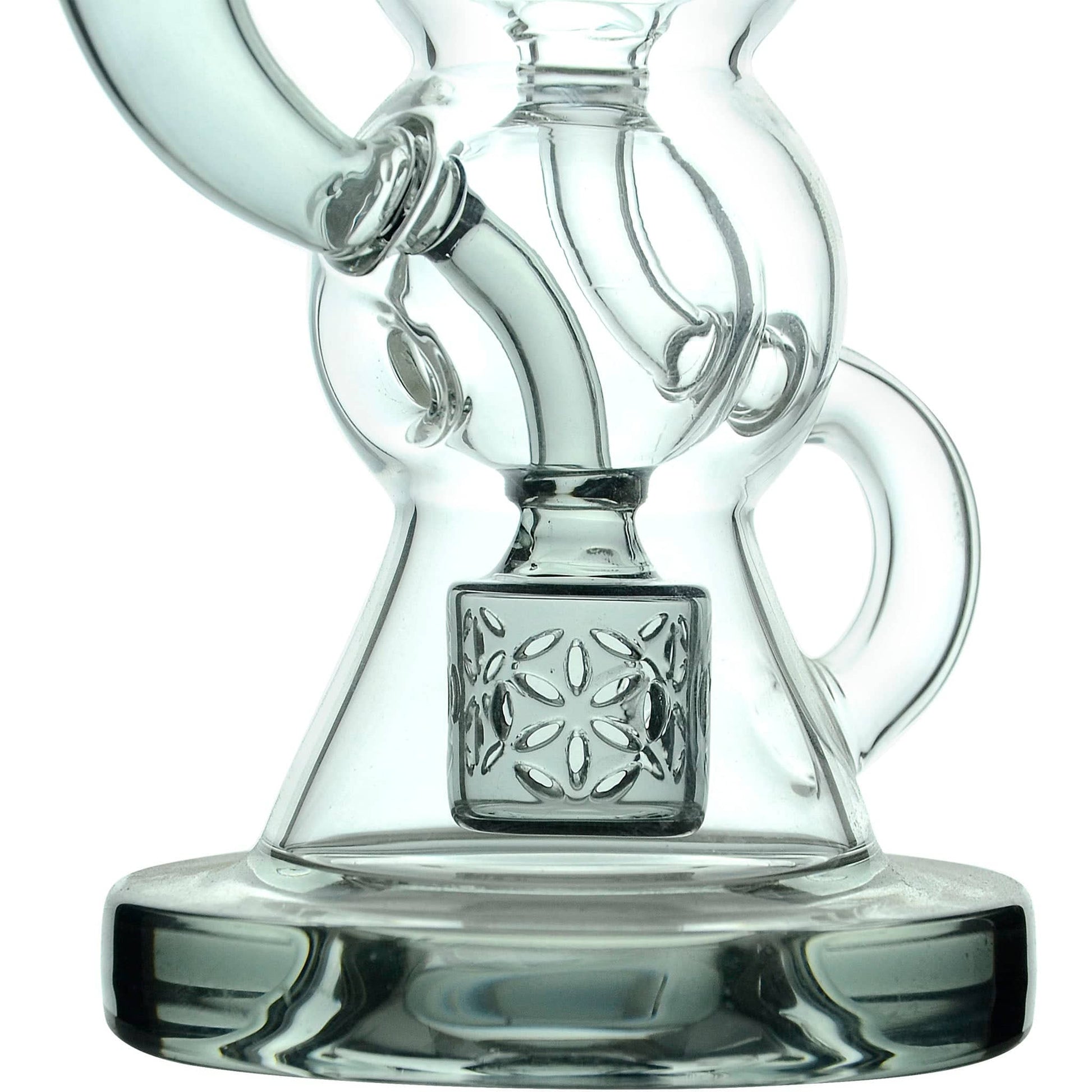 BTK- Premium borosilicate glass dab rig from Calibear Glass. Ideal for dabbing, providing smooth hits and durability. Shop high-quality dab rigs, water pipes, bongs, erig glasses and glass smoking accessories at Calibear Glass. Elevate your smoking experi