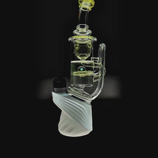 function video of Calibear Klein Recycler Glass Attachment W/ Opal for Puffco Peak OG and Pro