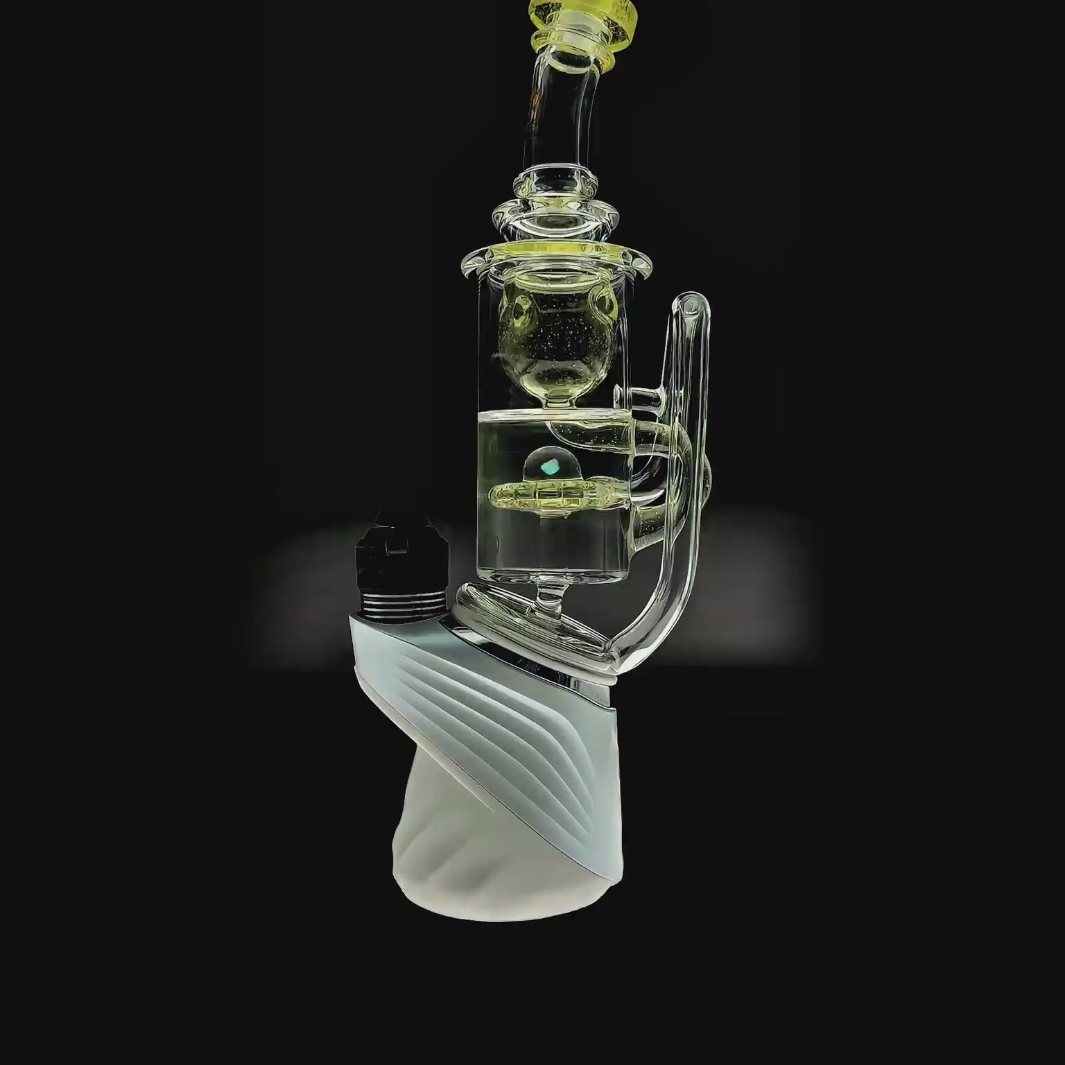 function video of Calibear Klein Recycler Glass Attachment W/ Opal for Puffco Peak OG and Pro
