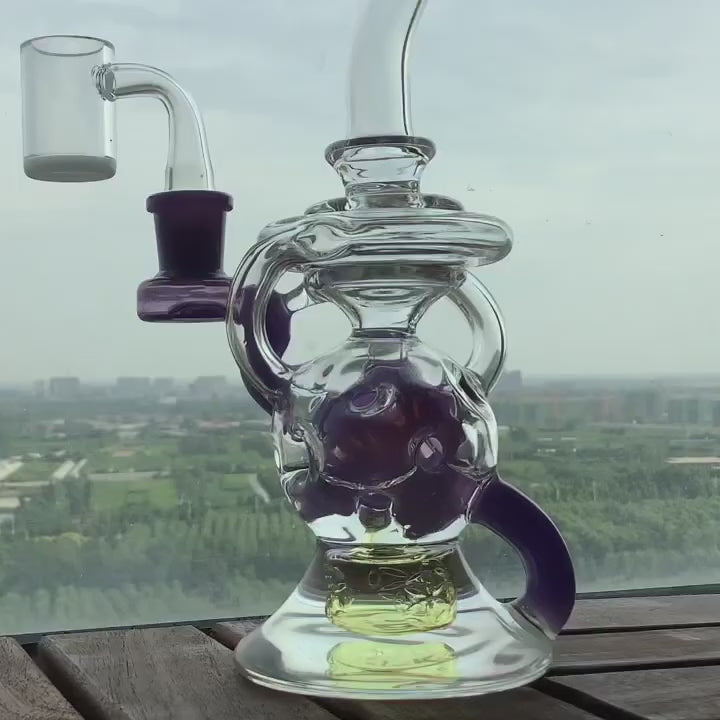 FAB SPHERE- Premium borosilicate glass dab rig from Calibear Glass. Ideal for dabbing, providing smooth hits and durability. Shop high-quality dab rigs, water pipes, bongs, erig glasses and glass smoking accessories at Calibear Glass. Elevate your smoking experience with a durable and stylish glass dab rig. Free shipping on all orders