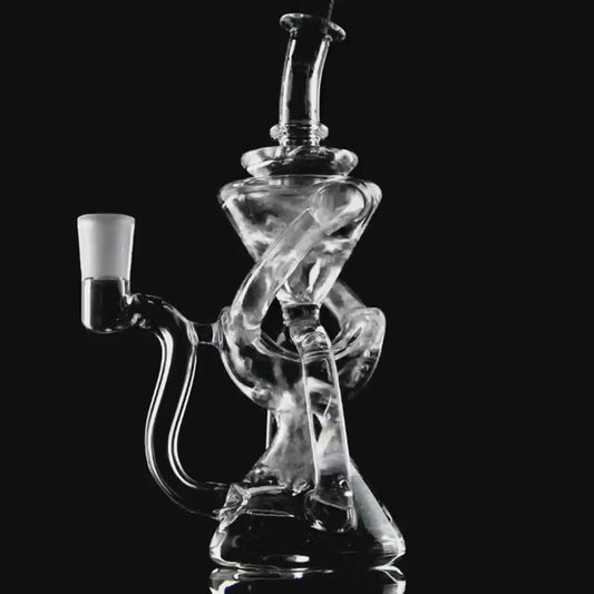 ARIES- Premium borosilicate glass mini dab rig function video from Calibear Glass. Ideal for dabbing, providing smooth hits and durability. Shop high-quality dab rigs, water pipes, bongs, erig glasses and glass smoking accessories at Calibear Glass. Elevate your smoking expe