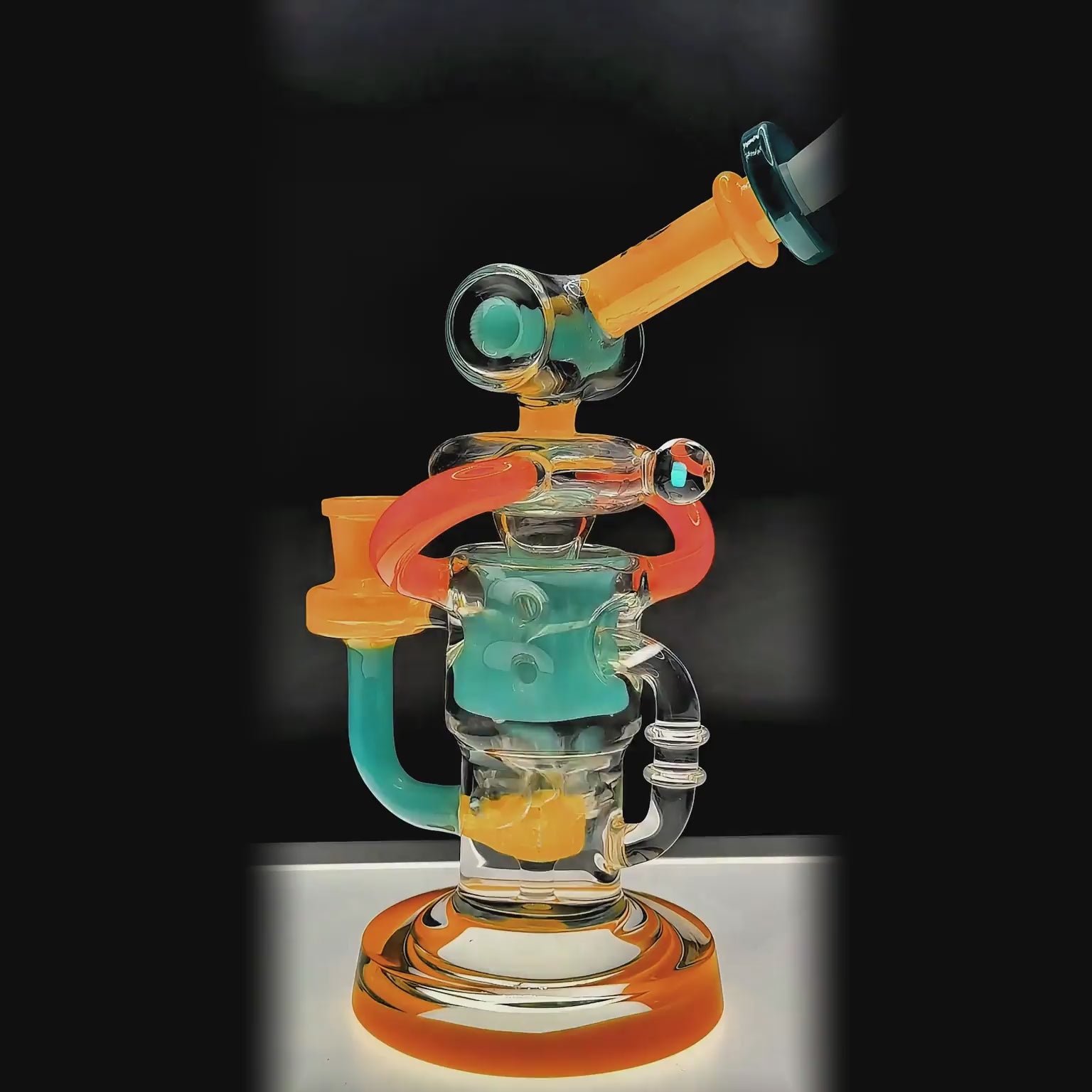 HONEYCOMB TWISTED RECYCLER GLASS RIG Function video- Premium borosilicate glass dab rig from Calibear Glass. Ideal for dabbing, providing smooth hits and durability. Shop high-quality dab rigs, water pipes, bongs, erig glasses and glass smoking accessories at Calibear Glass. Elevate your smoking experience with a durable and stylish glass dab rig. Free shipping on all orders.