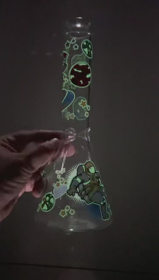GLOW ASTRONAUT THEME GLASS BEAKER WATER PIPE SERIES