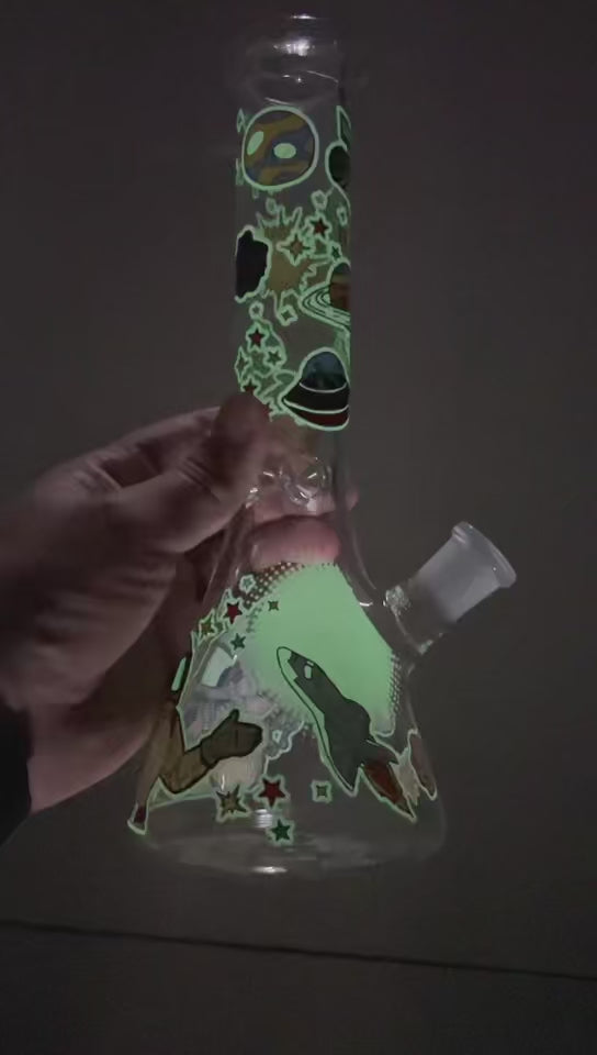 GLOW ASTRONAUT THEME GLASS BEAKER WATER PIPE SERIES