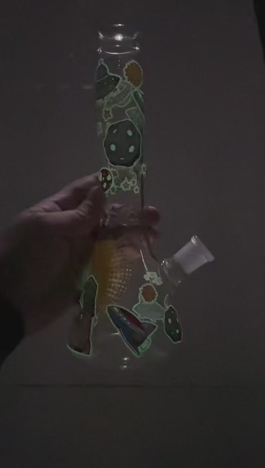 GLOW ASTRONAUT THEME GLASS BEAKER WATER PIPE SERIES