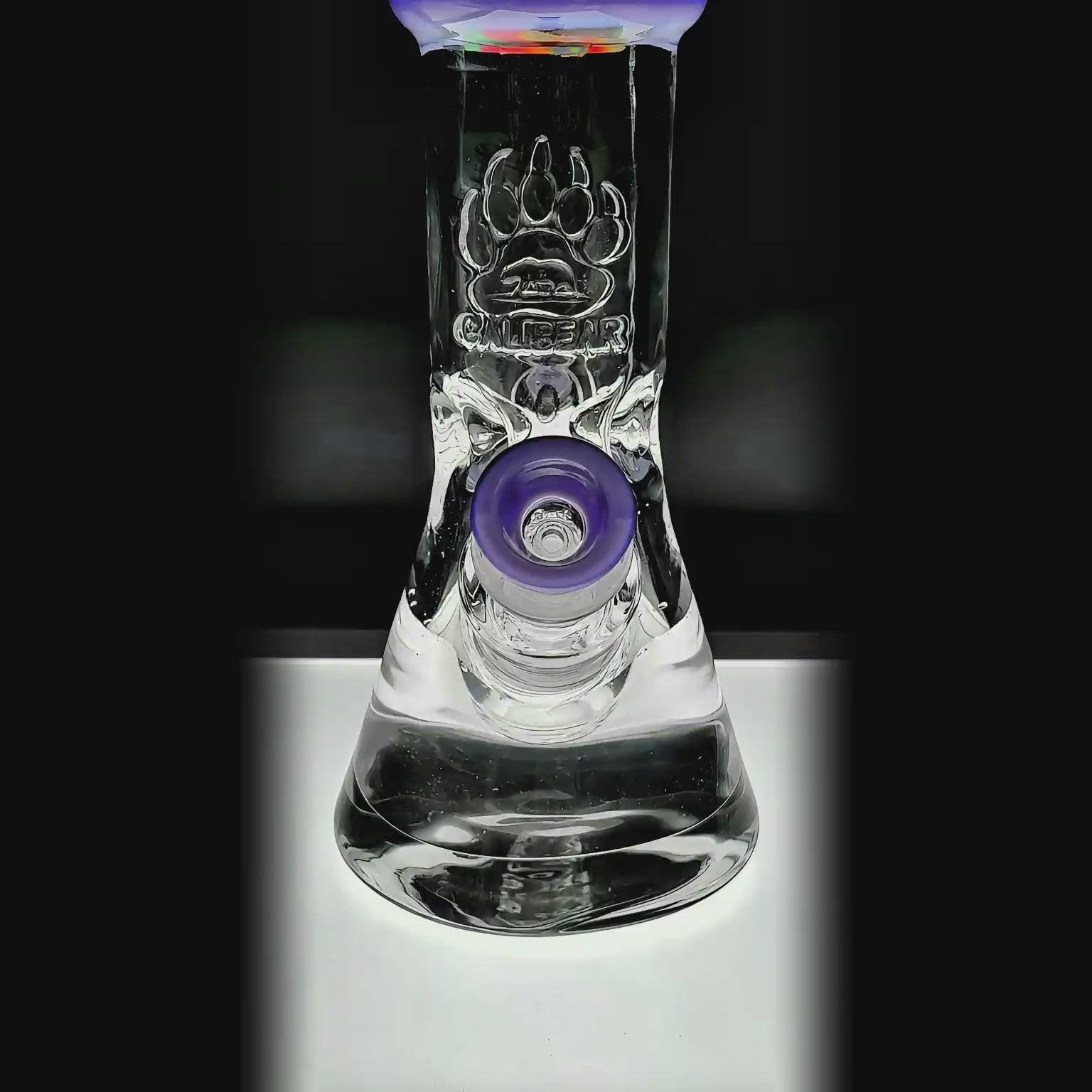 CaliBear 8 inch 9mm thick beaker water pipe with etched logo and color accented mouthpiece fucntion video