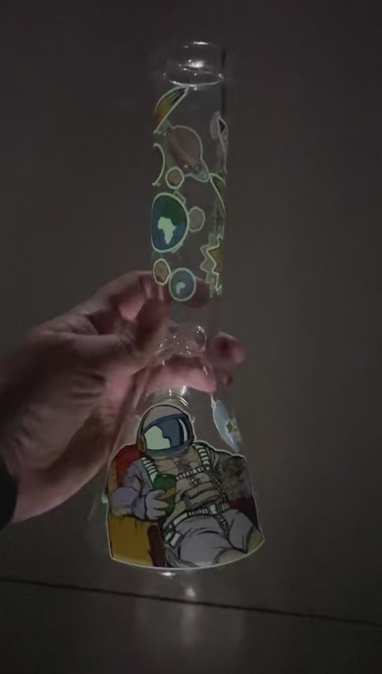 GLOW ASTRONAUT THEME GLASS BEAKER WATER PIPE SERIES